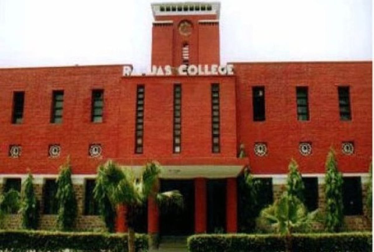 Delhi university- Tampering with certificates in Ramjas College, know status of admission till date