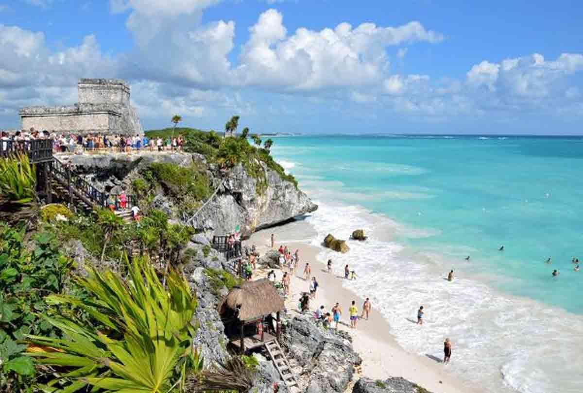 this company offers 40 lakhs salary for stay in a town and travelling