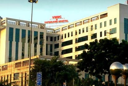 Safdarjung Hospital doctor seeks help for his own treatment