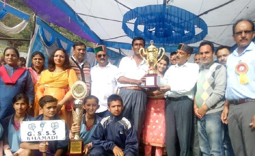 खमाडी स्कूल बना ओवरऑल चैंपियन