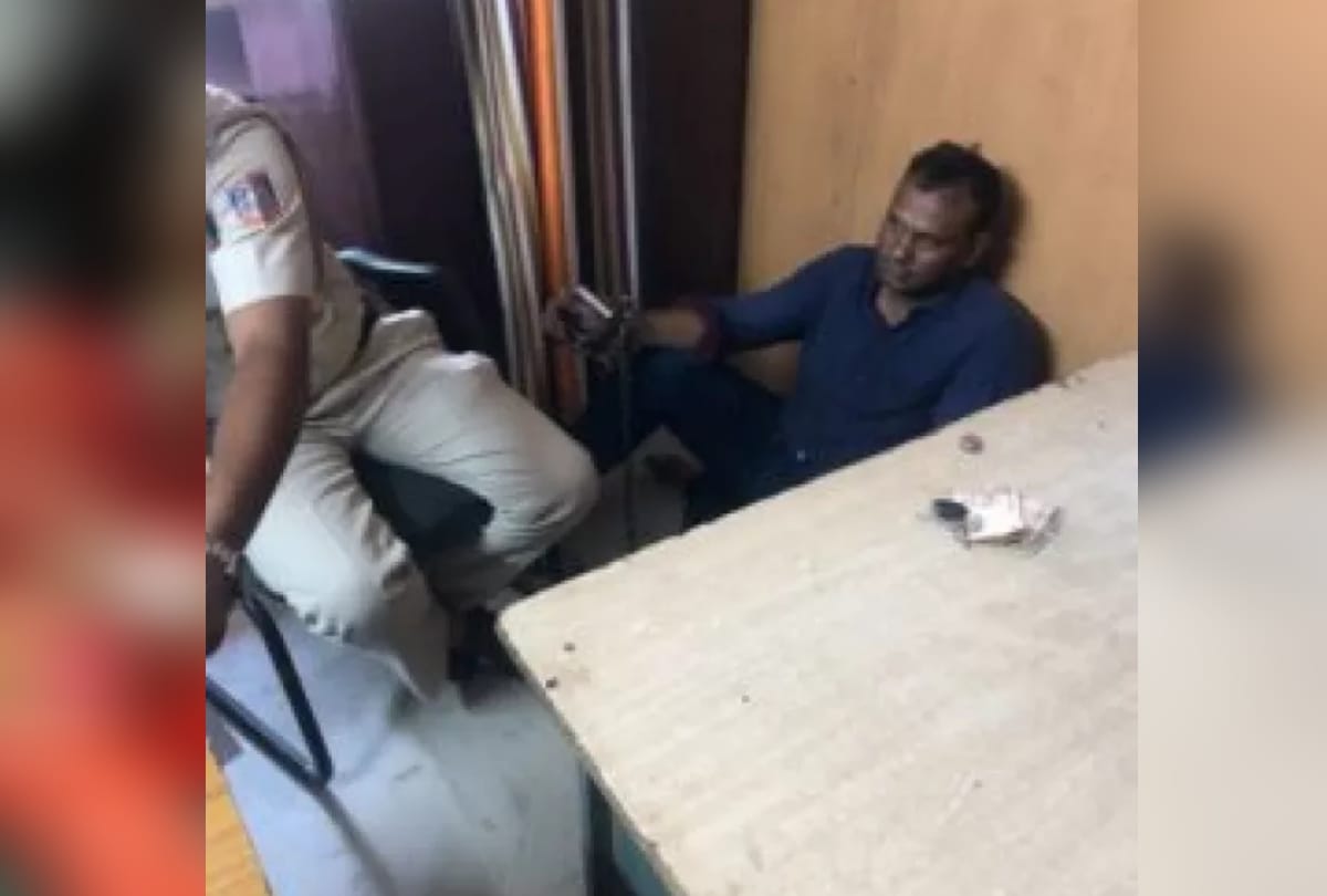 Man drove knife on wife and son due to domestic dispute outside cart room delhi ncr