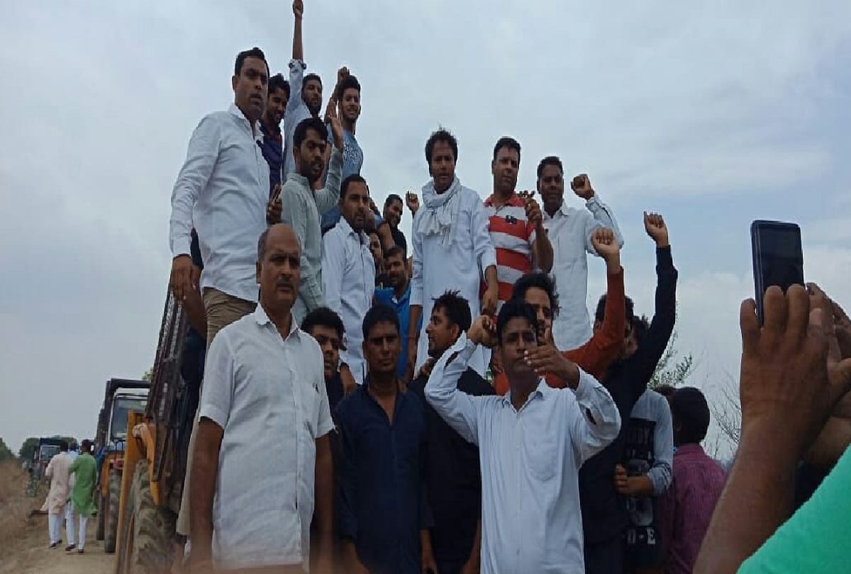 Dumping ground- protest in Mubarikpur  23 arrested action under 7 Criminal Act