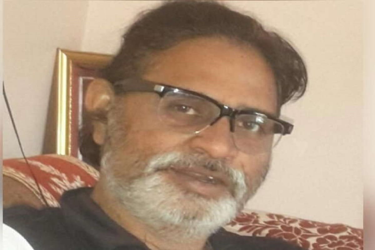 The murder of a knife in the road between the Excise Officer of Rajasthan