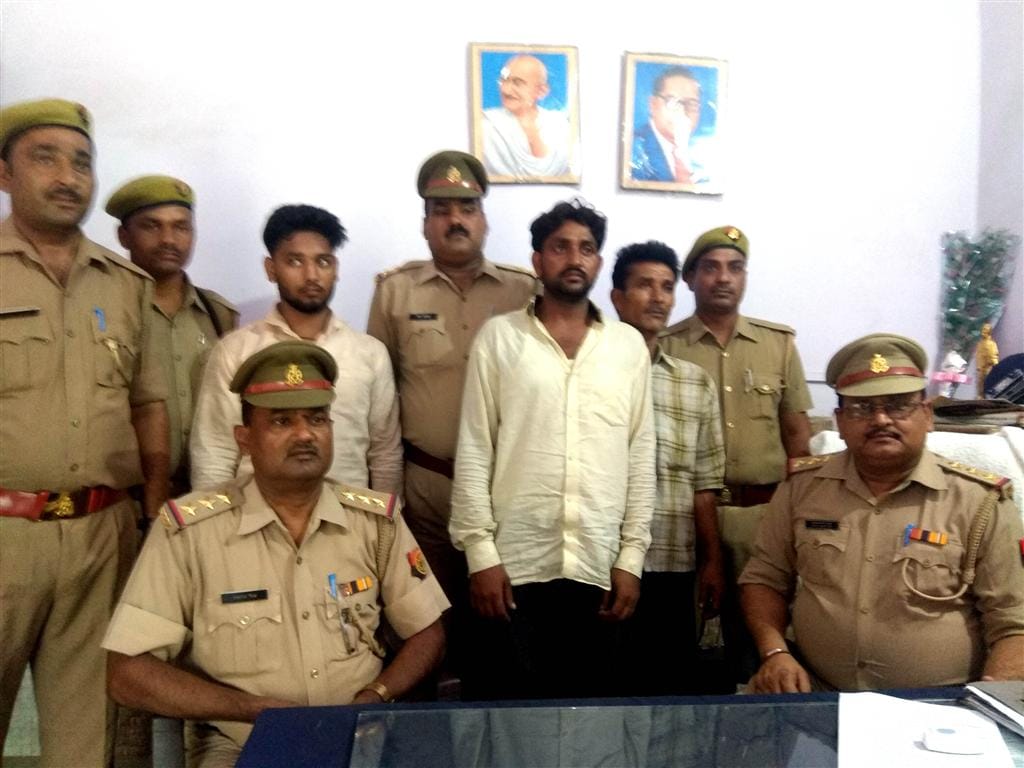 police expose the murder case of child Golu in Sikandrarao