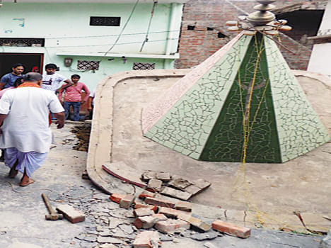 Temple flush from pipeline leakage in farrukhabad