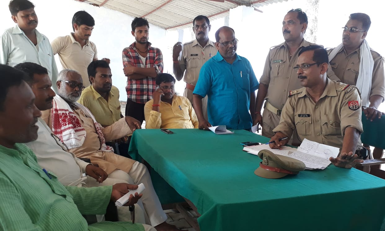 सिपाही की अभद्रता पर भड़के भाजपाई