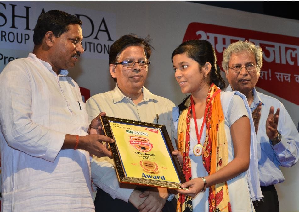 amar ujala and sharda group of institution honored students
