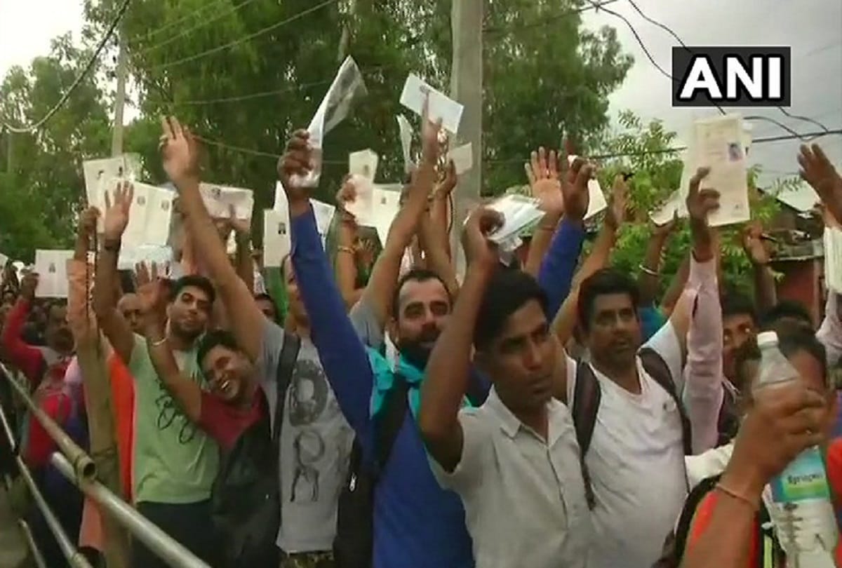 Fourth batch of Amarnath Yatra pilgrims reached Jammu base camp in between heavy rainfall