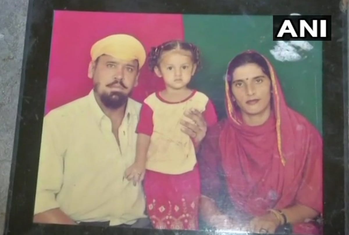 Delhi Dcp Aslam Khan help Family Living At Pak Border