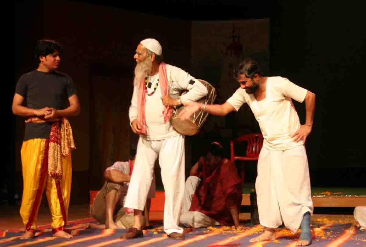 Story about theatre culture of kanpur
