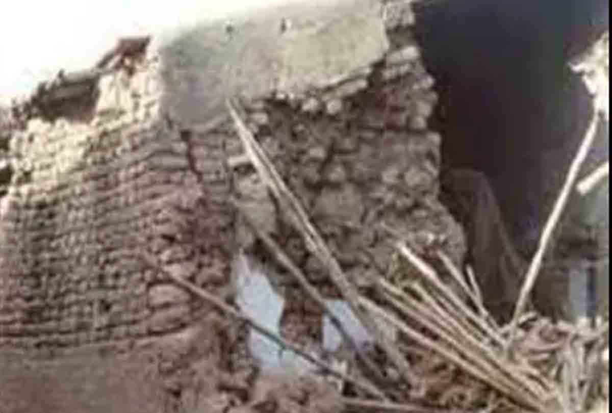 A girl child died in Hardoi