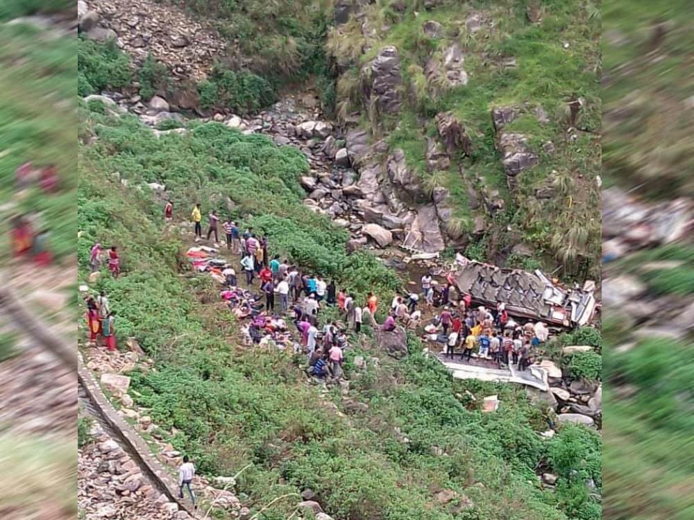 bus accident in uttarakhand today pauri garhwal 