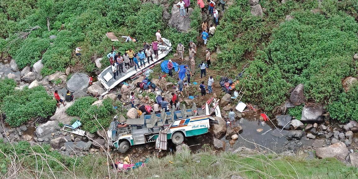 bus accident in uttarakhand today pauri garhwal 
