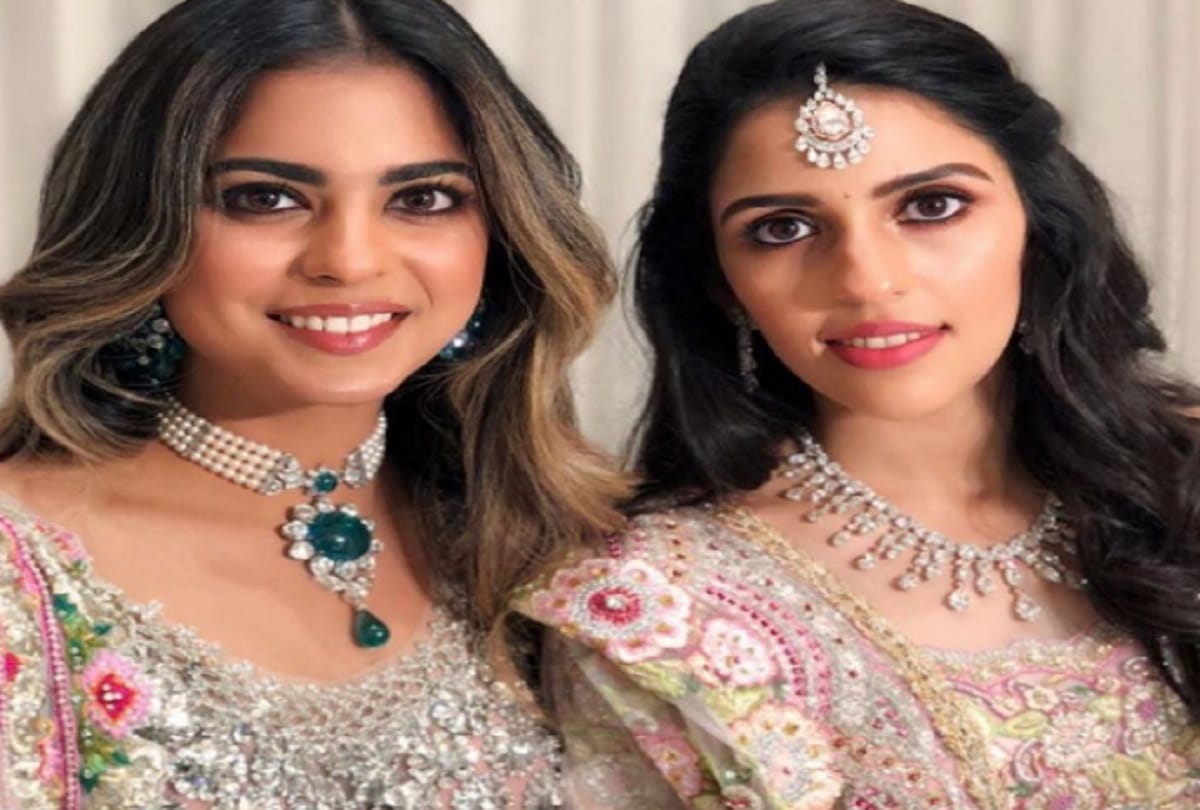 isha ambani gets emotional on dilbaro song at akash shloka engagement party