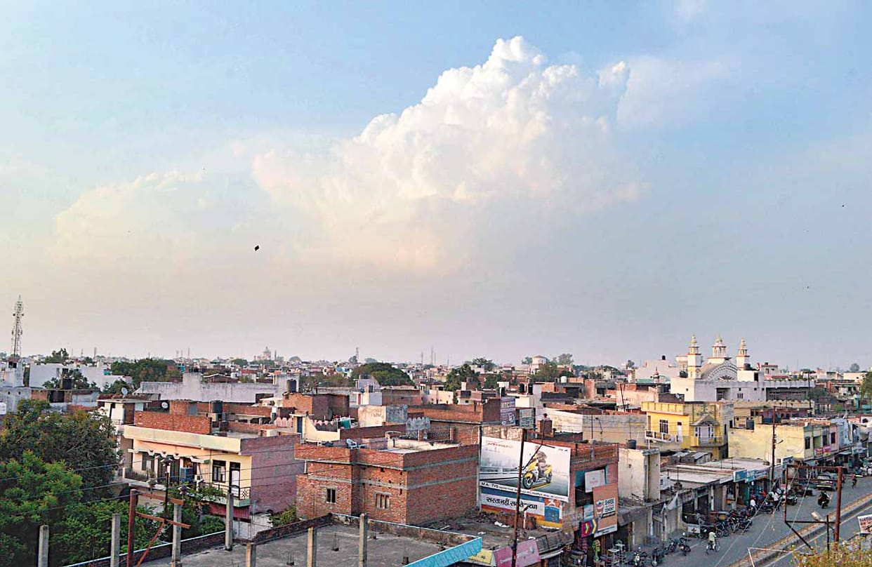 Cloudy clouds, increased humidity due to lack of rain