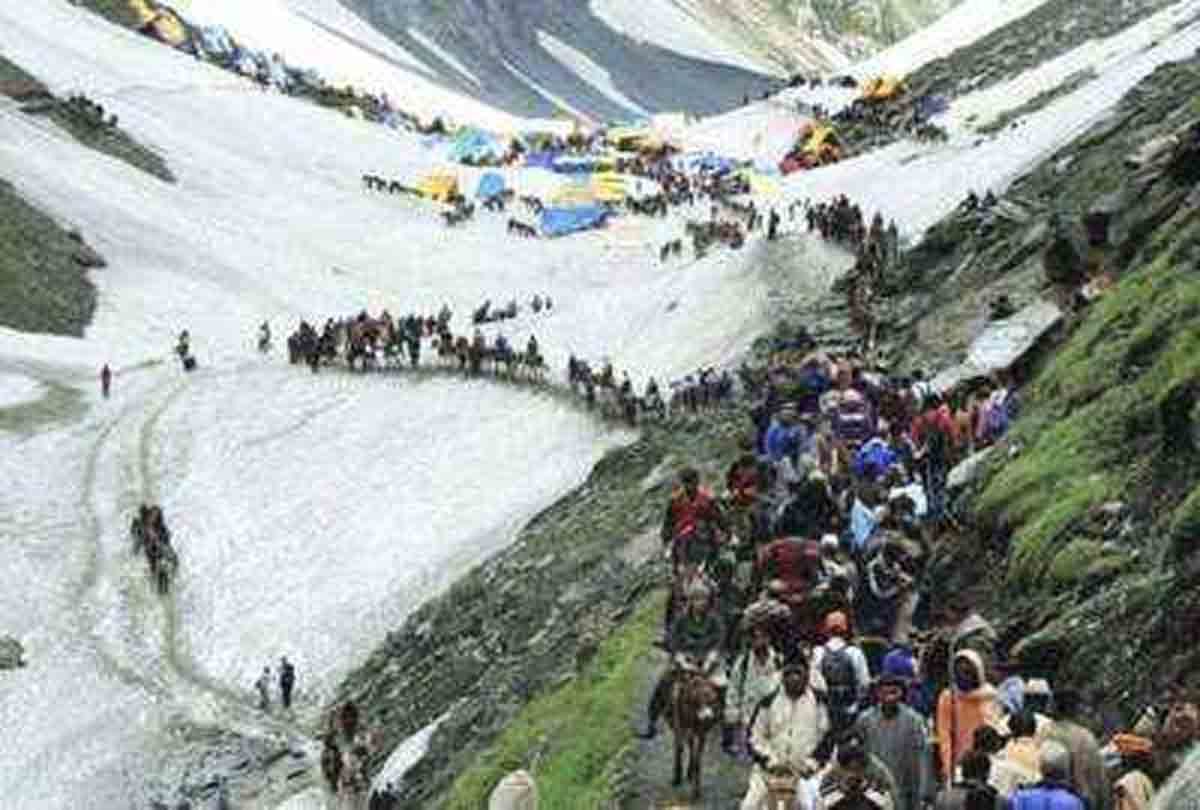 fifty Amarnath passenger trapped due to bad weather
