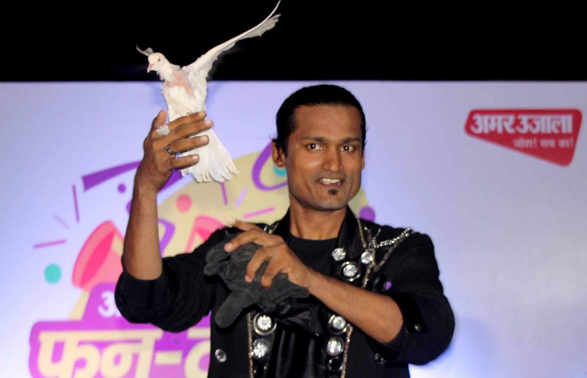 Amar ujala organised fun program in varanasi