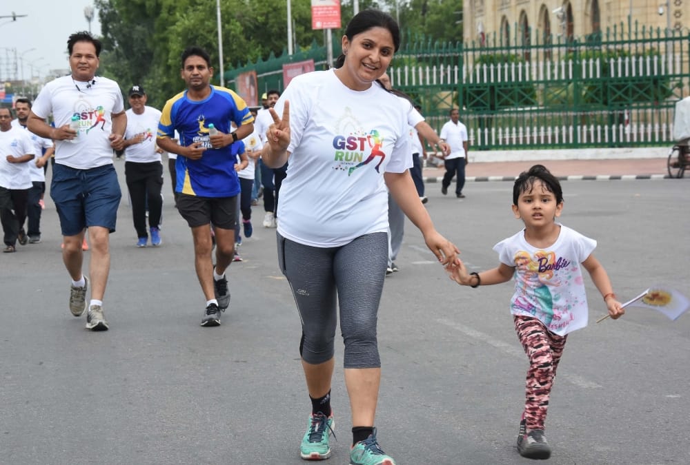 officers organises gst run and businessmen opposed gst.