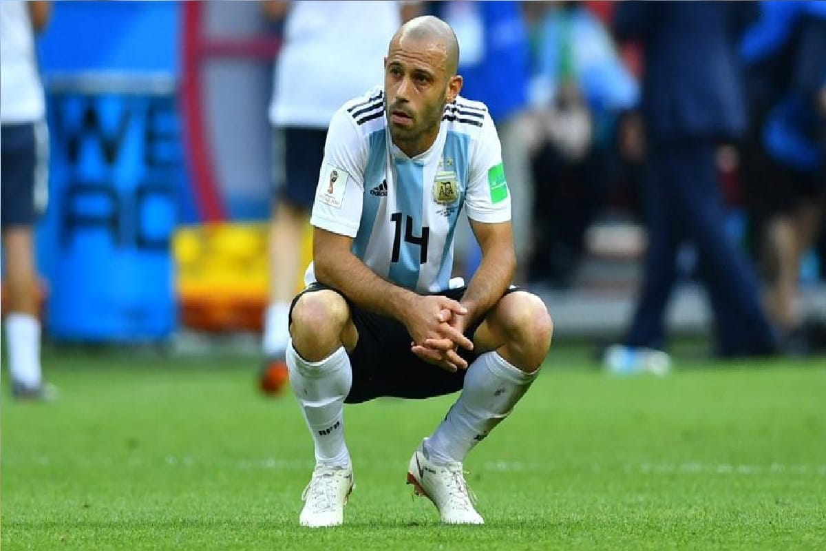 Argentina player Javier Mascherano announces retirement after defeat against france