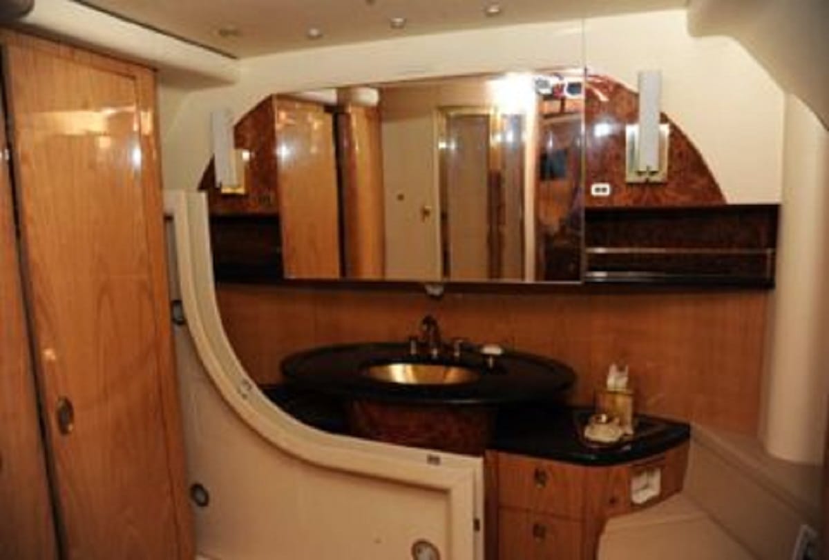 vijay mallya luxury jet sold for 38.8 crore rupees to usa based aviation company