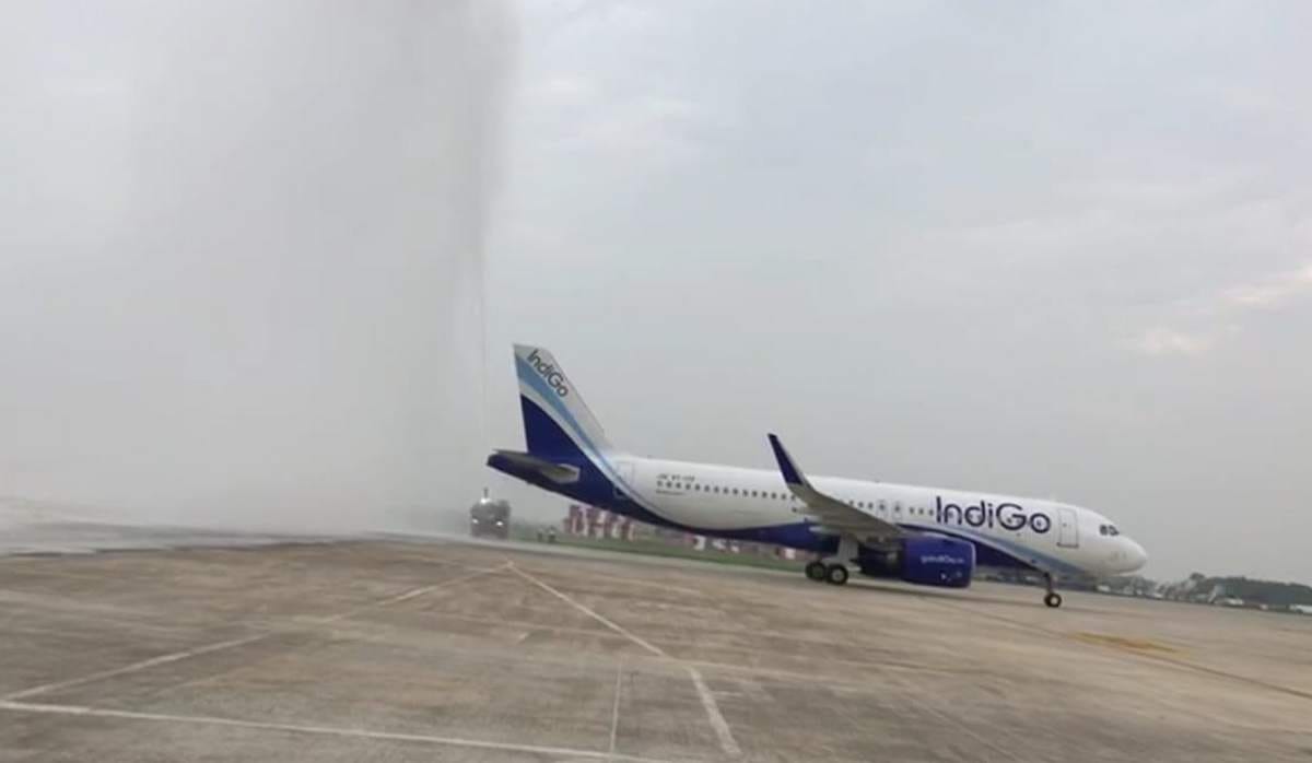 Due to technical fault, the plane could not land in Babatpur, Union Minister Mahendranath Pandey stranded