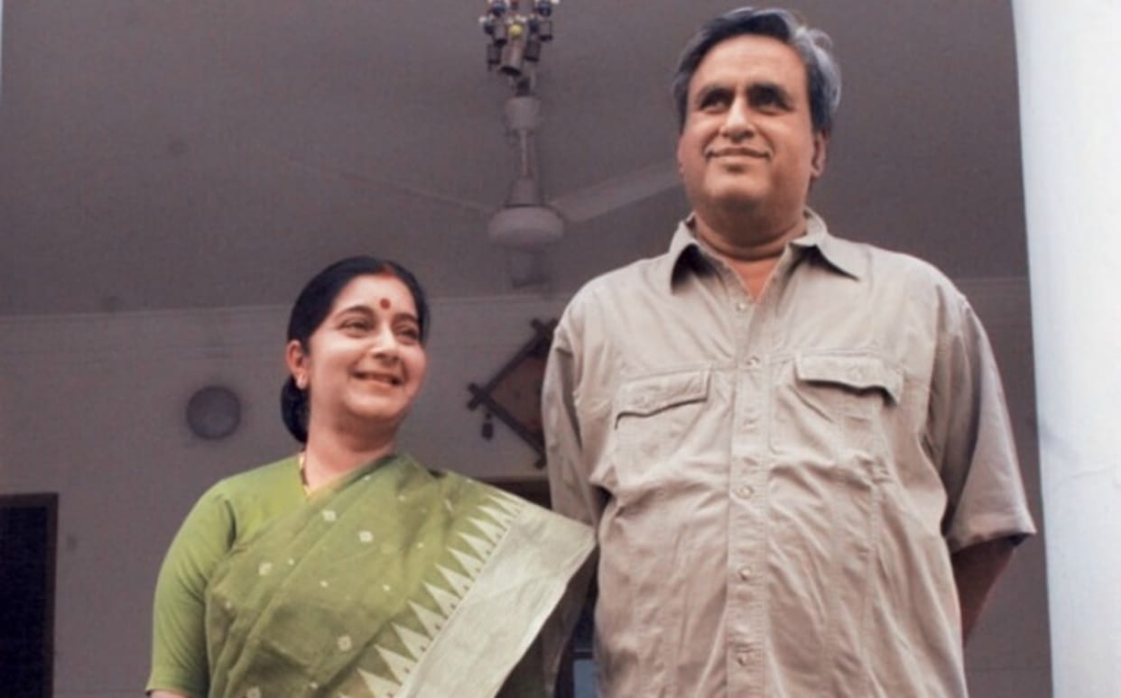 Troller asked to Sushma Swaraj husband 'why don't you beat her up'