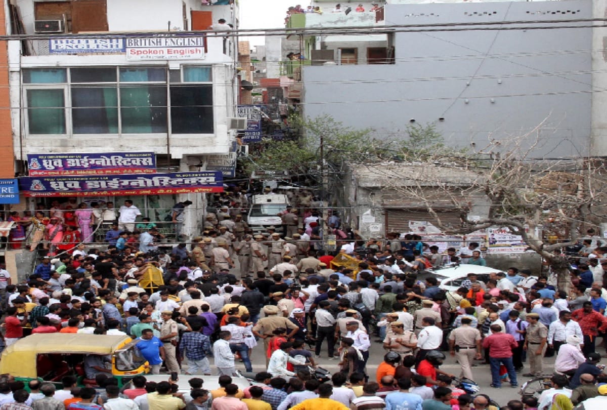 Unknown man send a letter to police about burari murder mystery