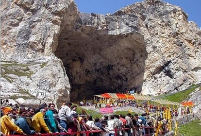 Amarnath Yatra 2023: भक्तों के लिए हेलिकॉप्टर की ऑनलाइन बुकिंग शुरू, श्राइन बोर्ड ने नहीं बढ़ाया किराया Amarnath Yatra 2023 Helicopter Booking Starts For Devotees Know Price and Registration Process