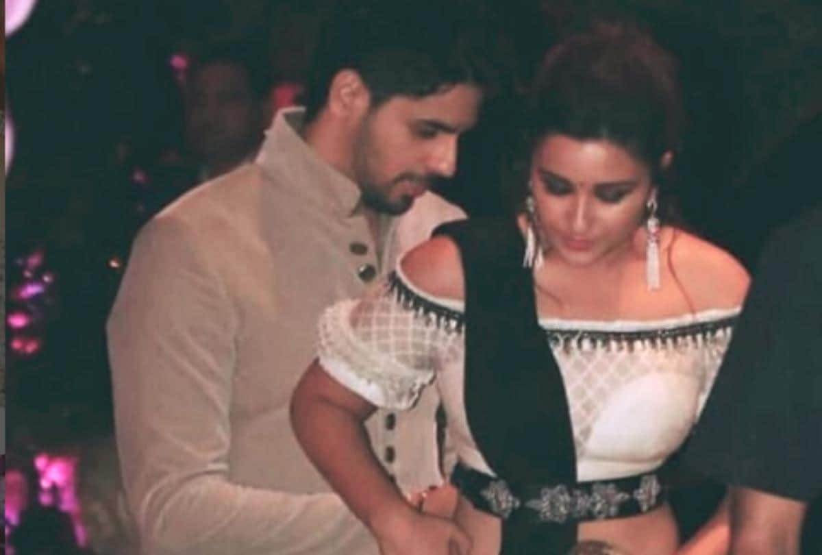 parineeti chopra adjust her dress at akash ambani engagement party