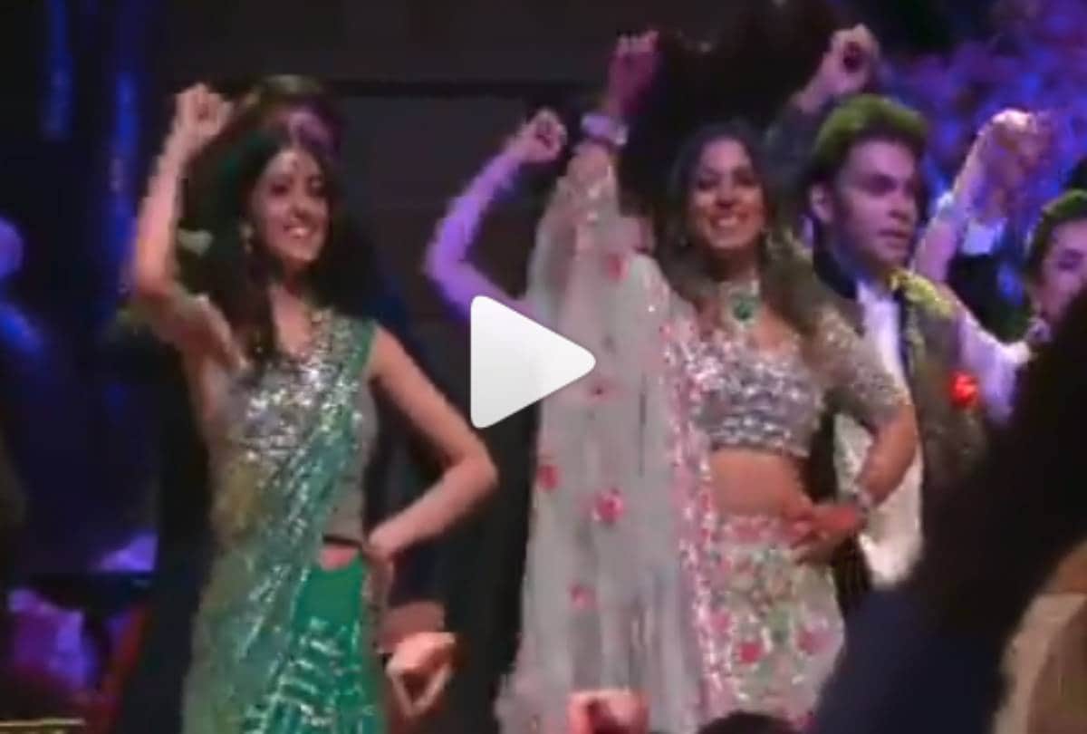 navya naveli dance at akash ambani engagement party video viral