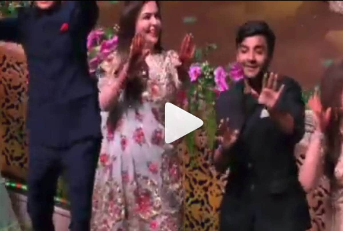 navya naveli dance at akash ambani engagement party video viral
