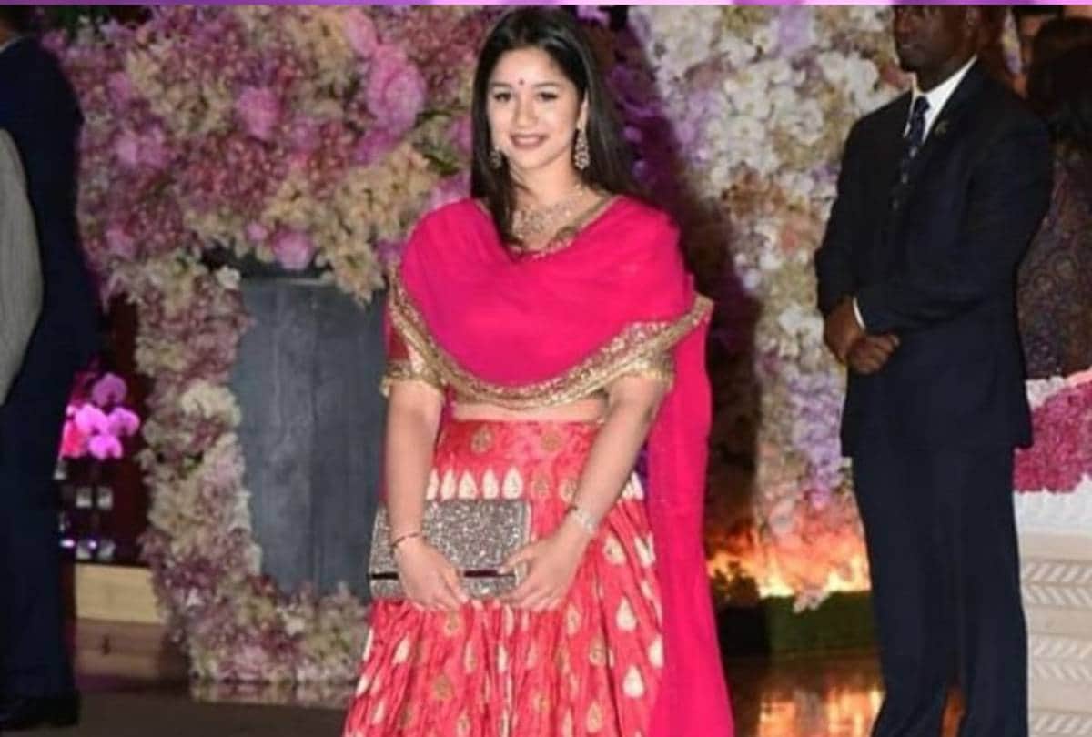 sachin tendulkar daughter sara dance video viral at ambani party