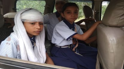 Bus accident in Muzaffarnagar, five children injured