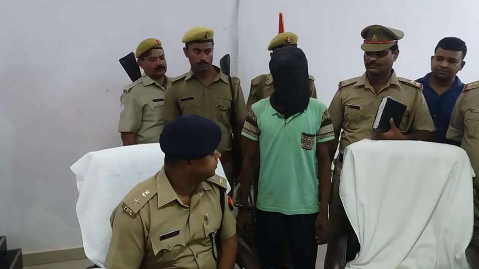Brothers kill his sister after she talking with phone
