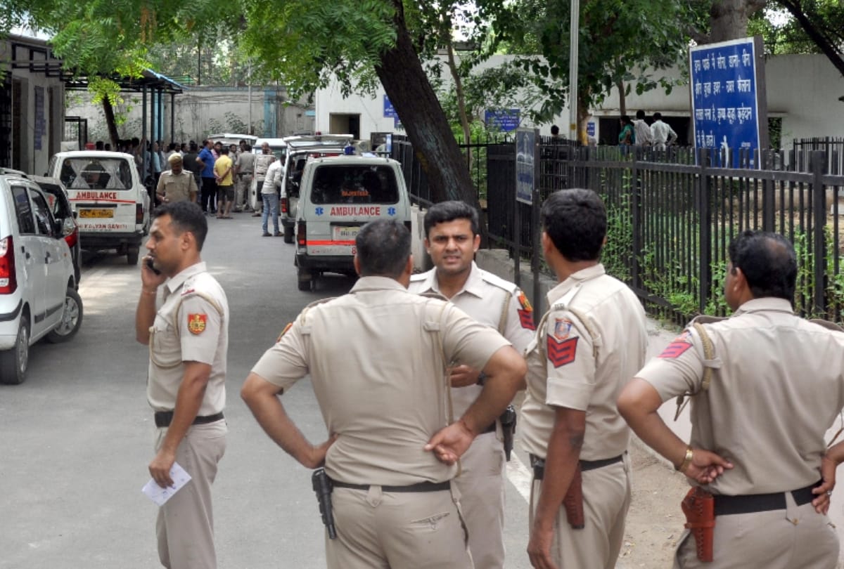old Property dealer killed his wife in delhi