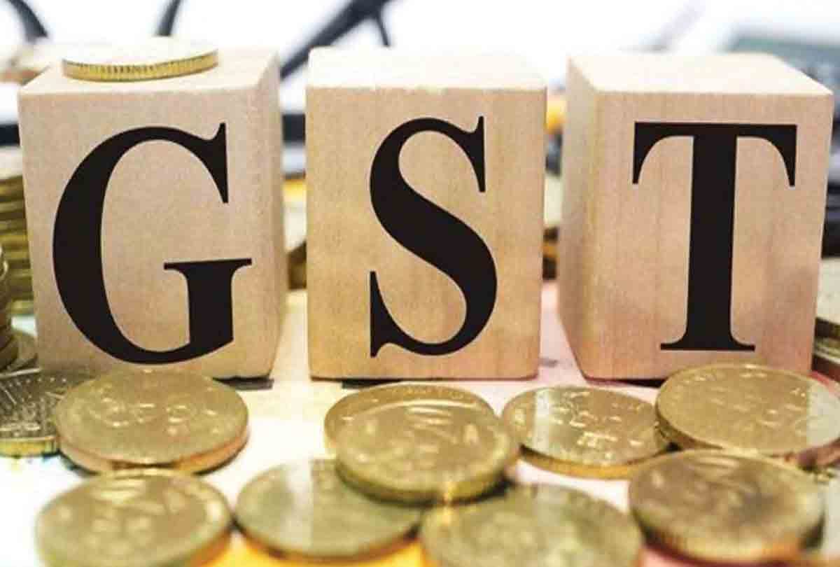 GSTOneYear: Government can not give refund, Business slow down