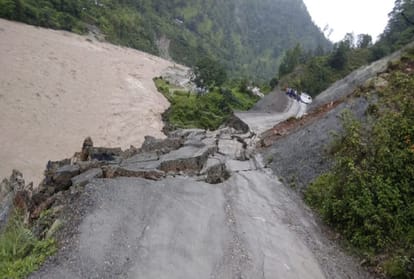 Cloudburst in pithoragarh uttarakhand 
