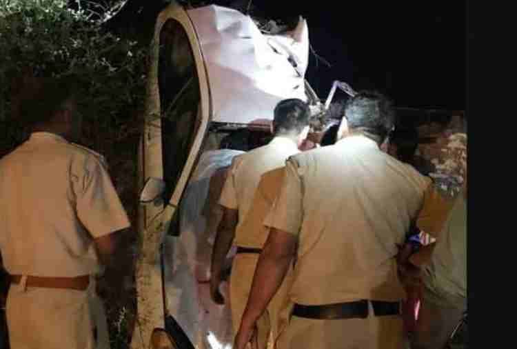 five best friends killed in road accident, funeral at fatehabad village