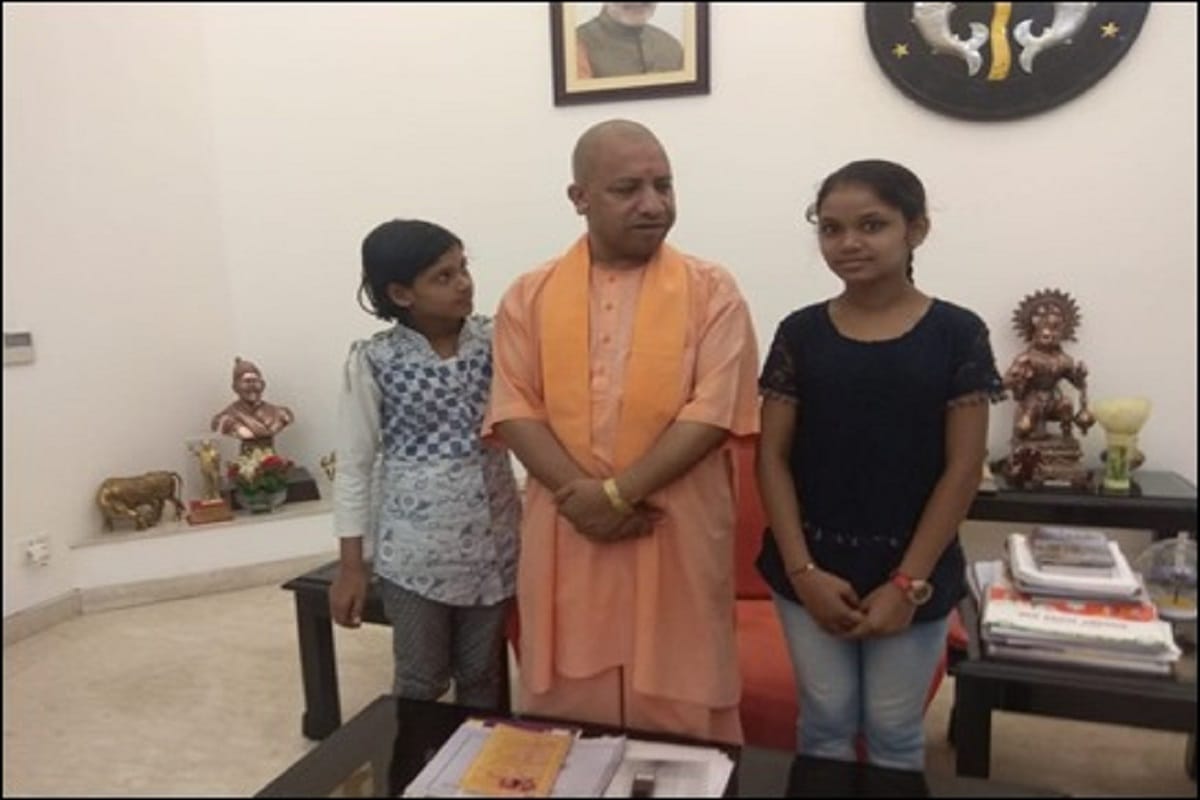 Honey and hansi, known in the name of memory machine, also masters in English Antakshari     