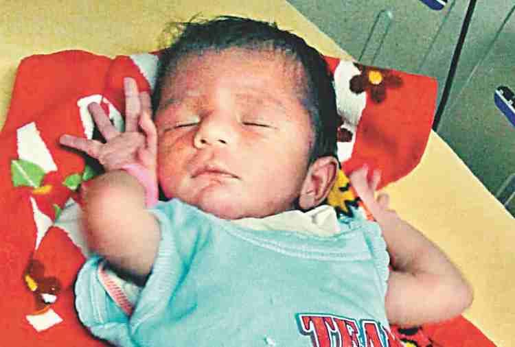 three days girl child thrown by parents in panchkula