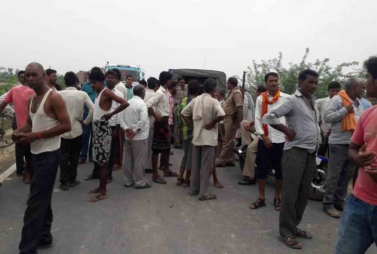 child died in road accident in Etawah