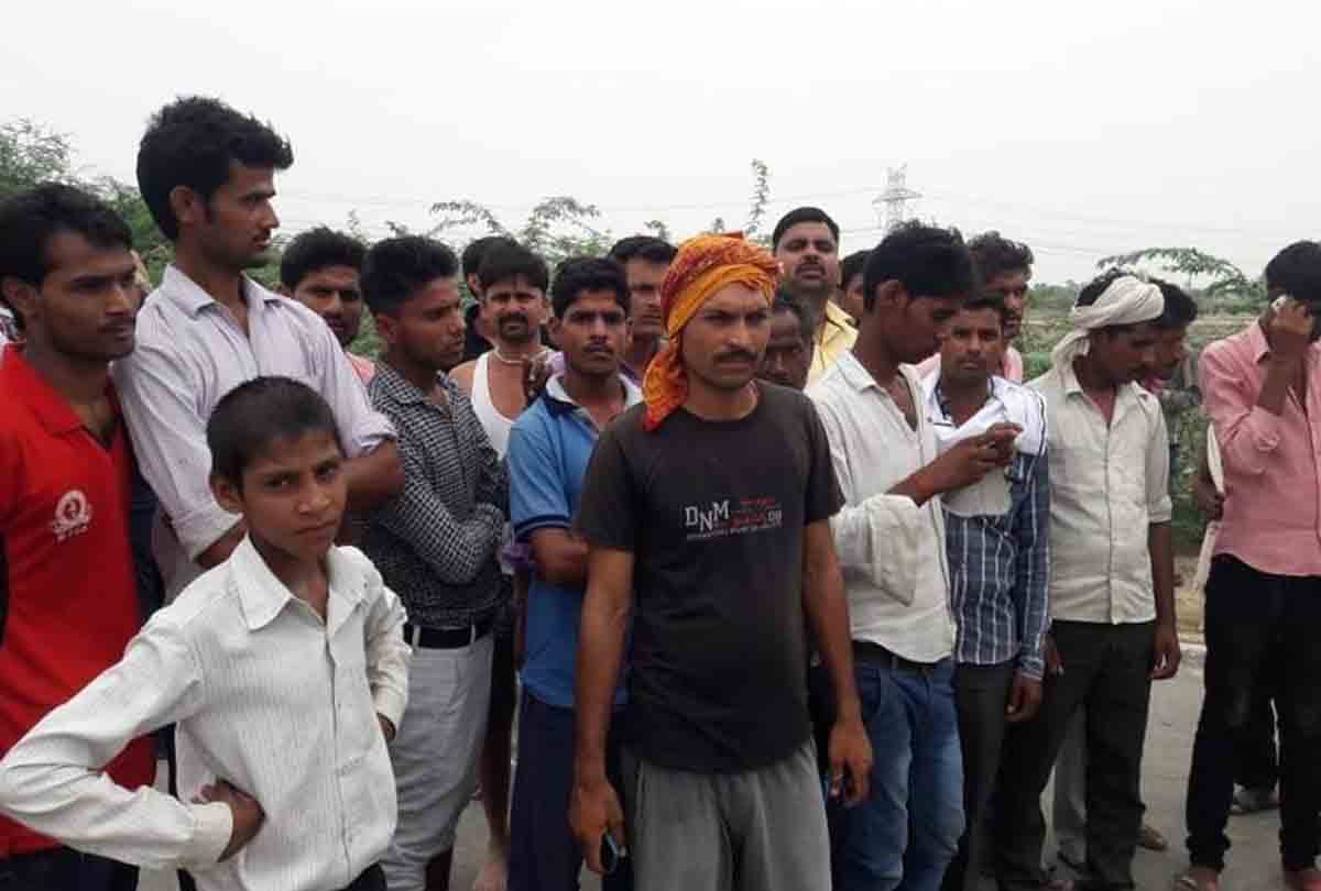 child died in road accident in Etawah