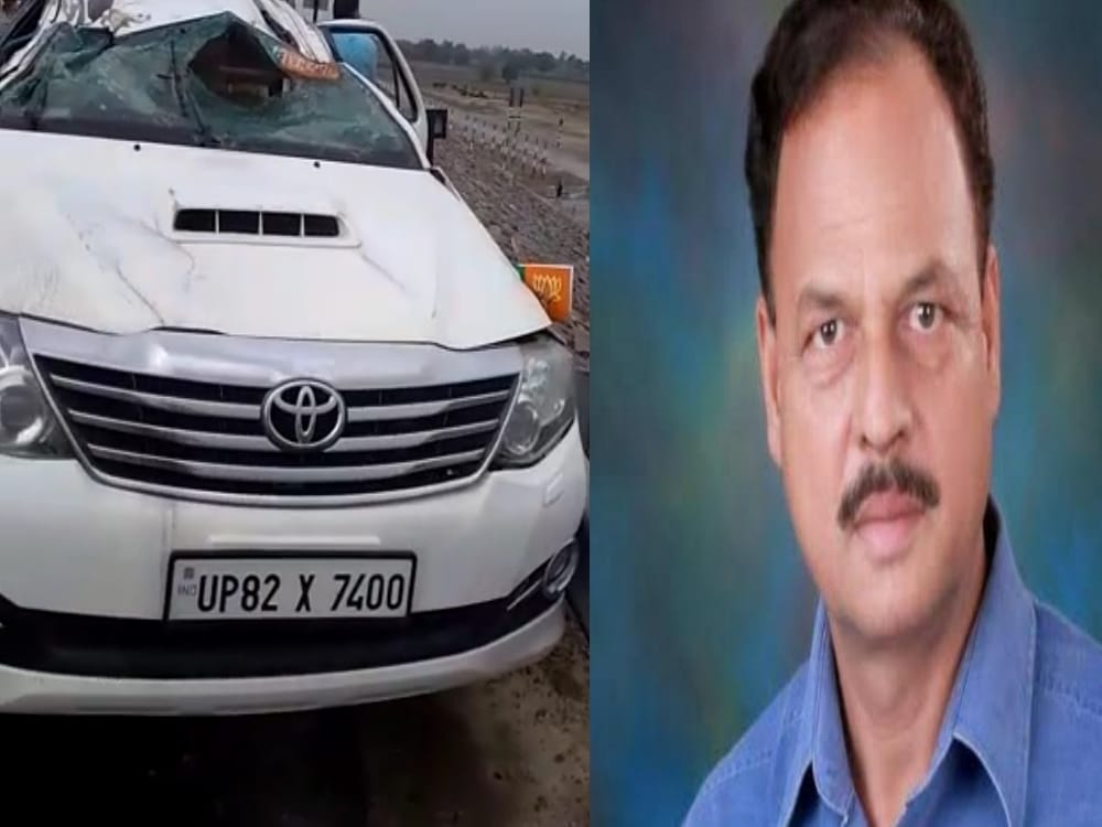MLA's car crashed on Agra Lucknow expressway