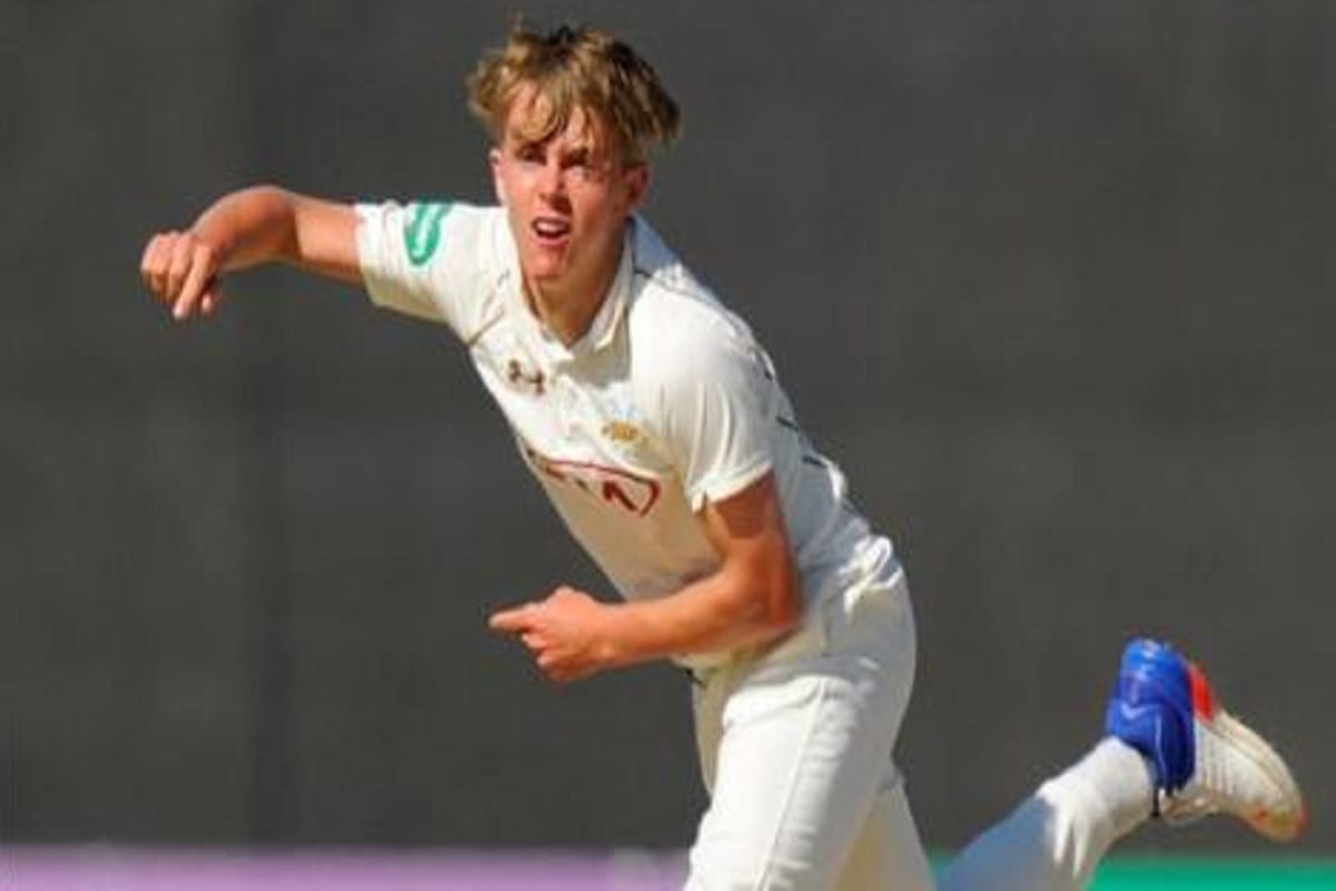 Sam Curran waiting for play against team india skipper Virat Kohli