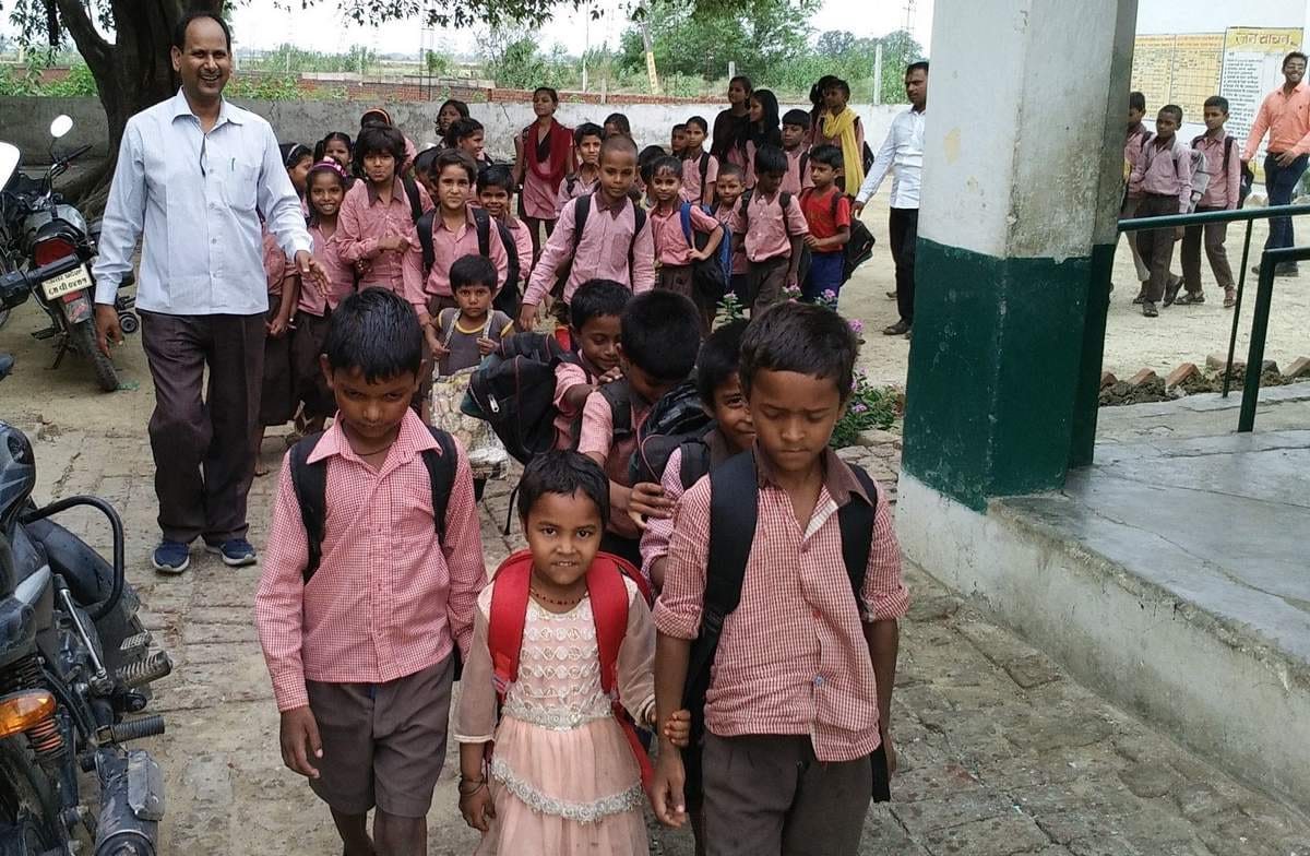 School open after summer vacation and children have fun in first day 