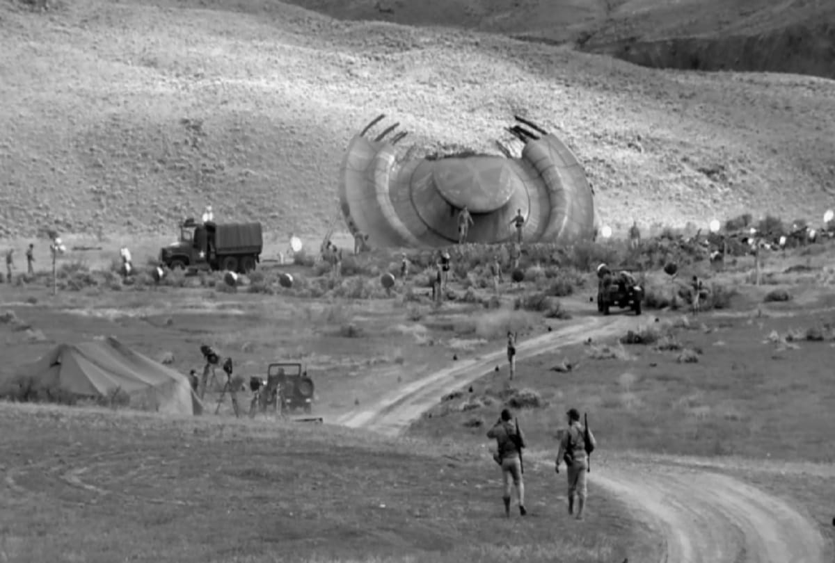 world ufo day 2018 these are the incidents happened  when people encounters with Aliens
