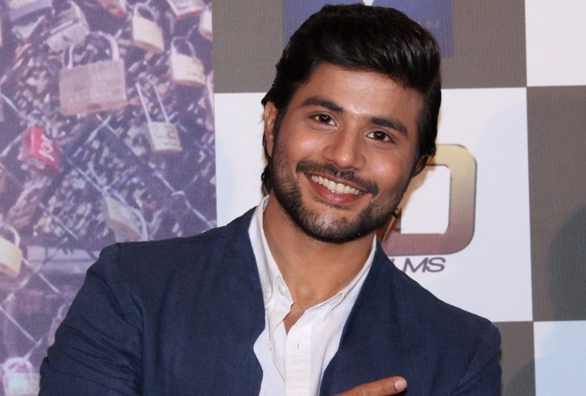 mithun chakraborty son mahaakshay and here other hit actors flop son