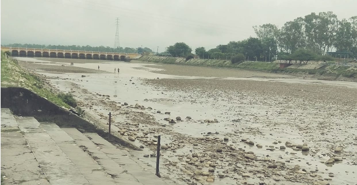  Production of Tanakpur and Lohiahead Power Station stopped 