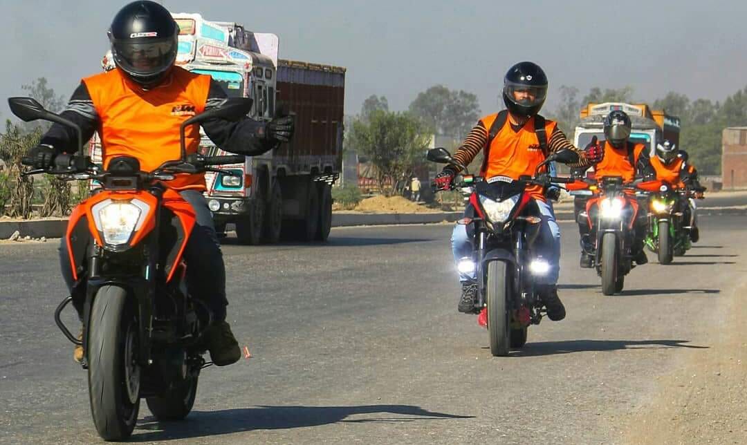 Varanasi to leh ladakh travelling by bike