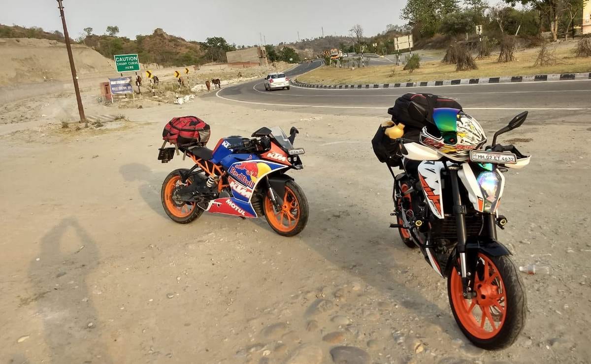 Varanasi to leh ladakh travelling by bike